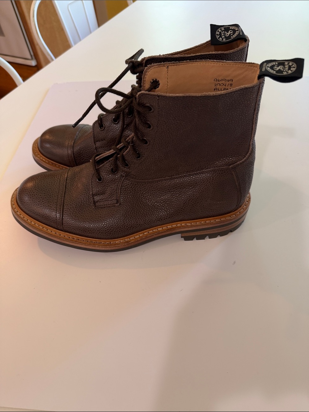 Todd Snyder Trickers Allan Toe Cap Dark Brown Boots Sz 8.5.  NWOB. Tub4
